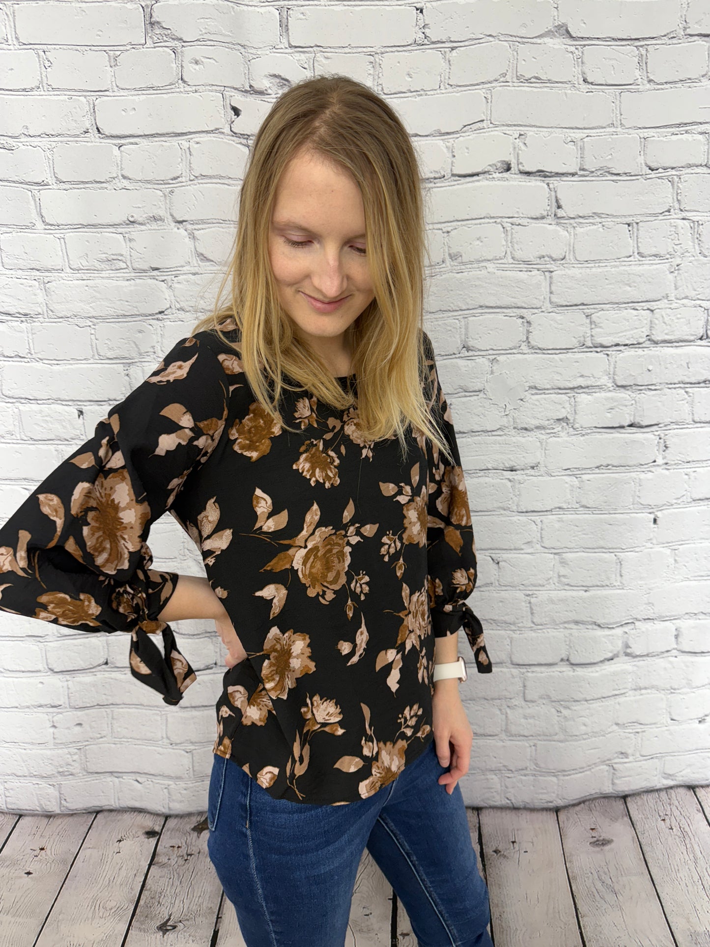 Floral Tie Sleeve Top